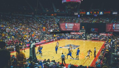 saba体育-法尔克确认伦纳特-卡尔即将续约拜仁，职业合同前景明朗